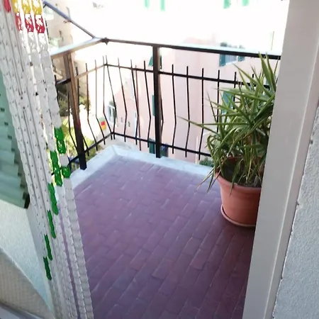 La Casa Di Milva, Vicino Al Mare Con Park * 바도 리구레