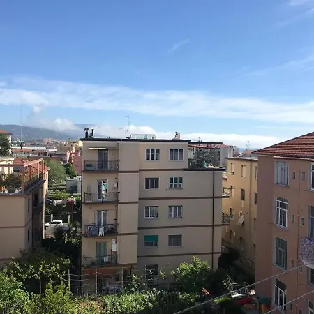 La Casa Di Milva, Vicino Al Mare Con Park * 바도 리구레